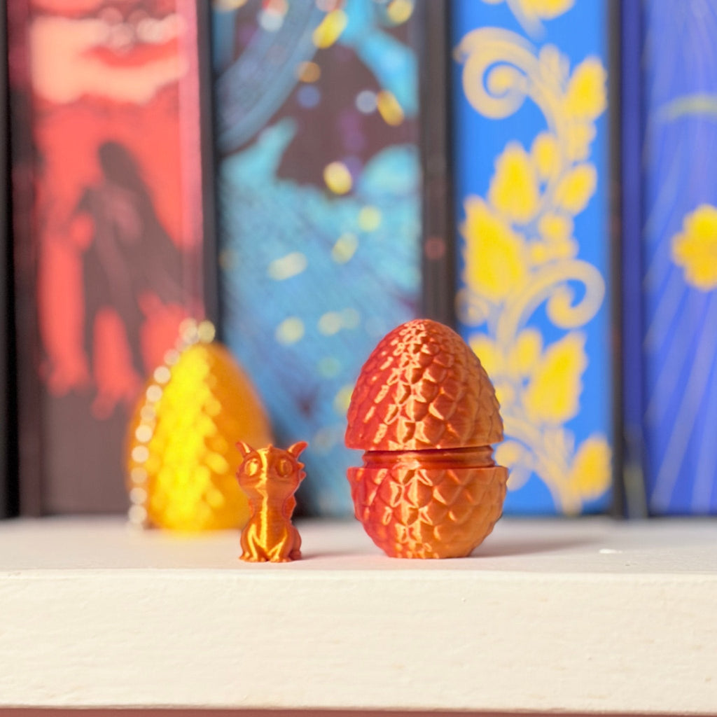 3D Printed Baby Dragon in an Egg - keychain version available