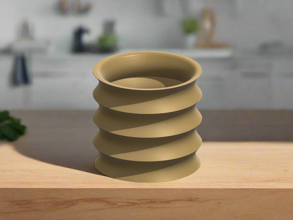 3D Printed Self-Watering Planter with Drainage – Modern Ribbed Indoor Pot